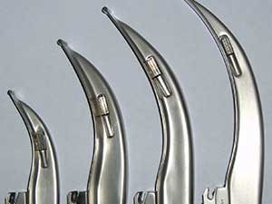LARYNGOSCOPE BLADE #4