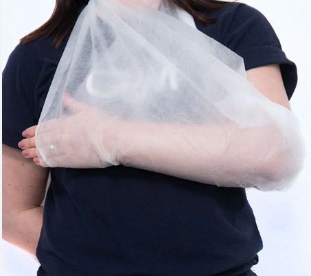 TRIANGULAR BANDAGE DISPOSABLE 110 x 110cm 2 Buy disposable triangular bandages online