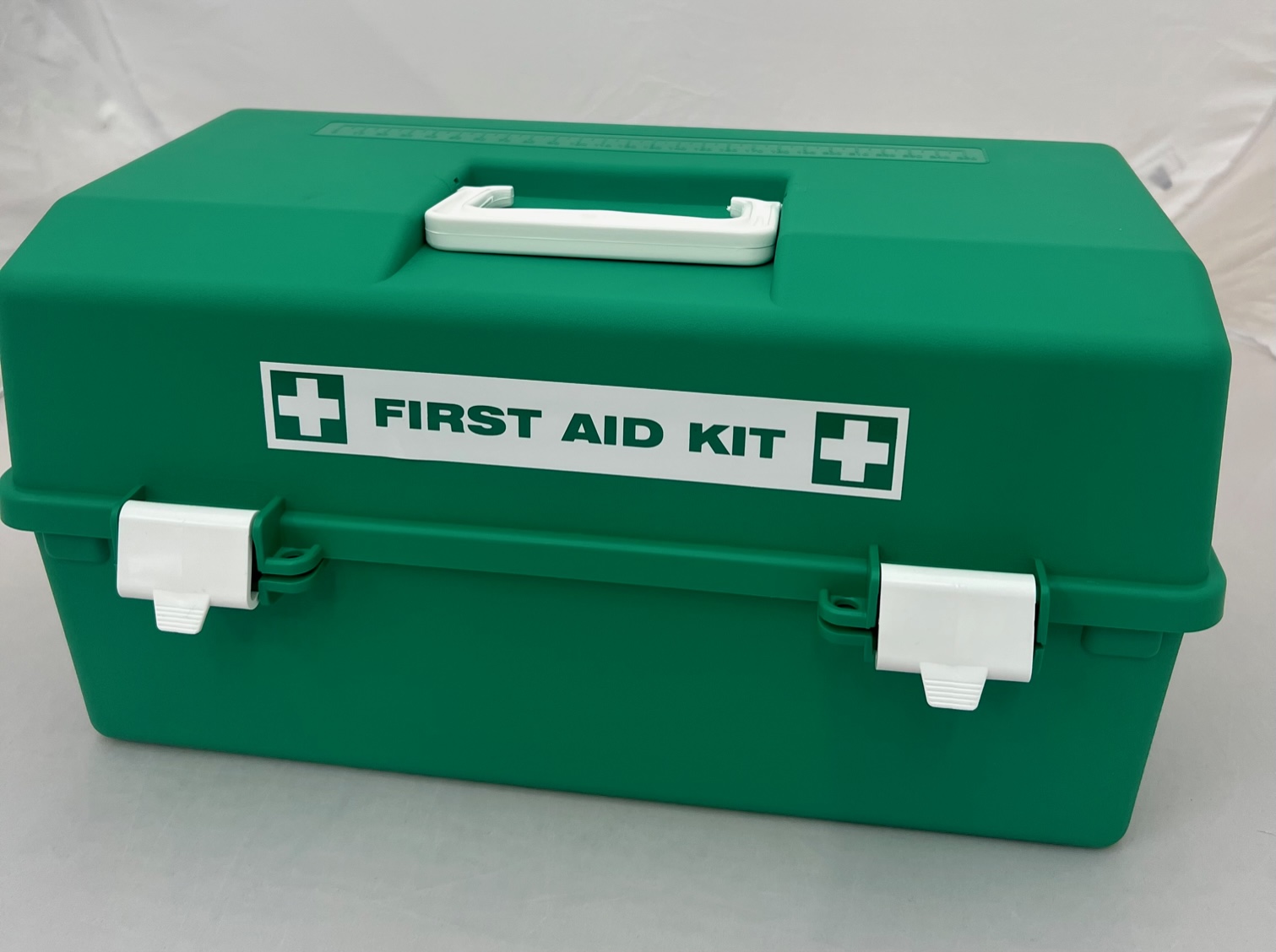 Medium Portable First Aid Kit (1-10 people) 1 Medium Portable First Aid Kit (1-10 people)